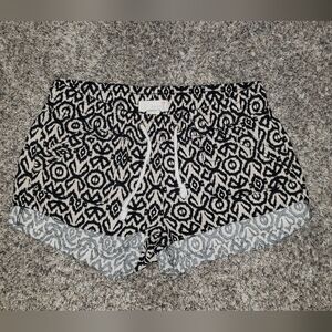 Kiss&Cry| Linen Blend Geometric Shorts with Pockets